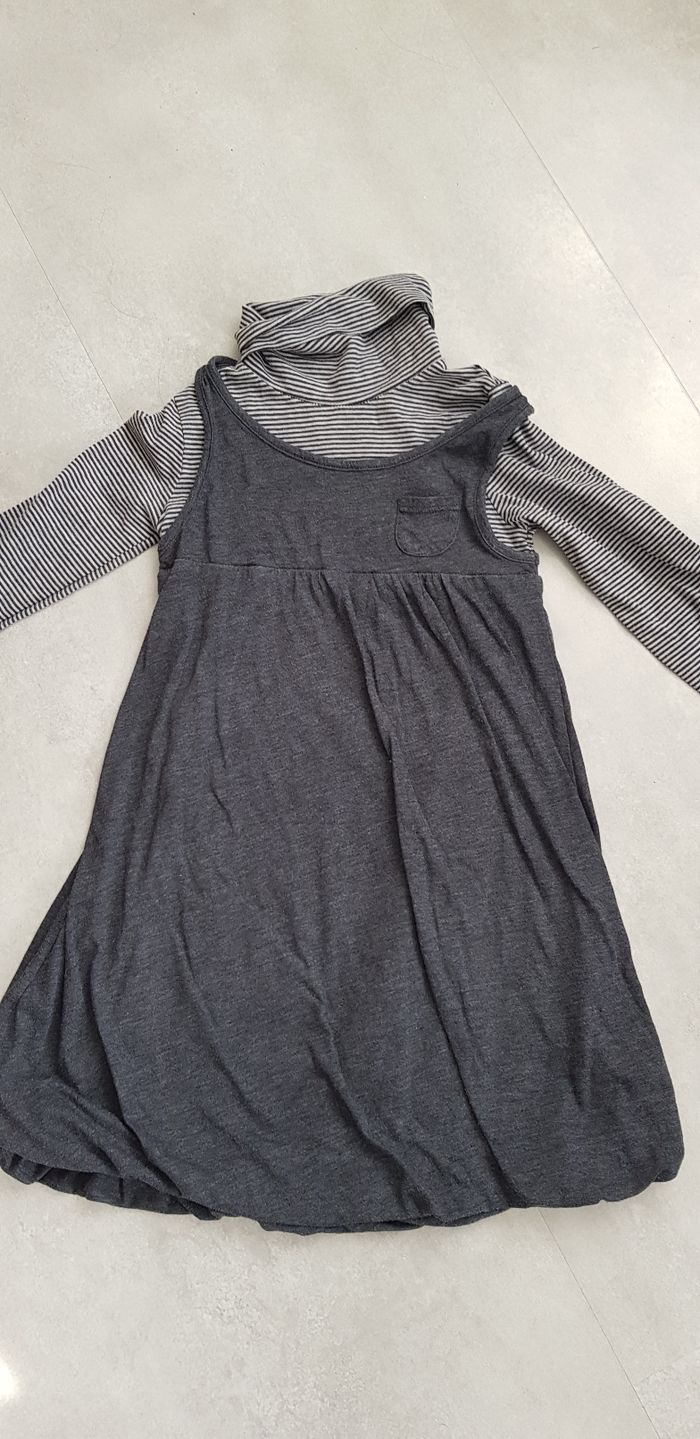 Lot 2 robes okaidi 8 ans - photo numéro 4