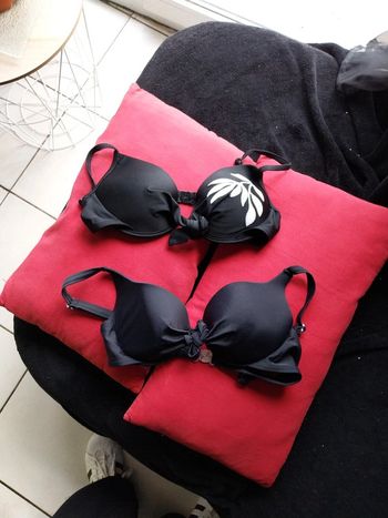 Lot de 2 hauts  de maillot taille  36