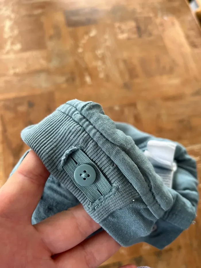 Pantalon obaibi 9 mois - photo numéro 4