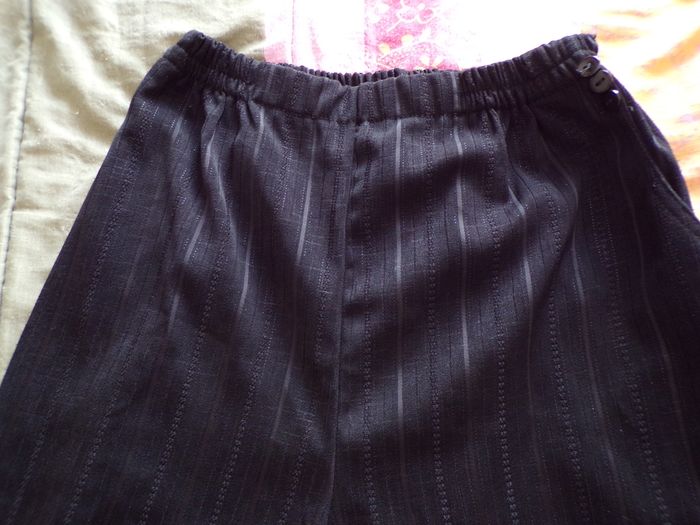 Pantalon noir à rayures T3 - photo numéro 2