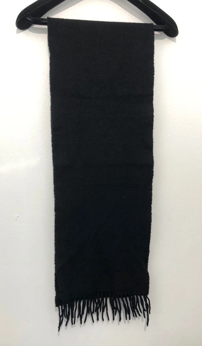 Écharpe noire 100% laine Emmanuel Schvili toute douce - photo numéro 4