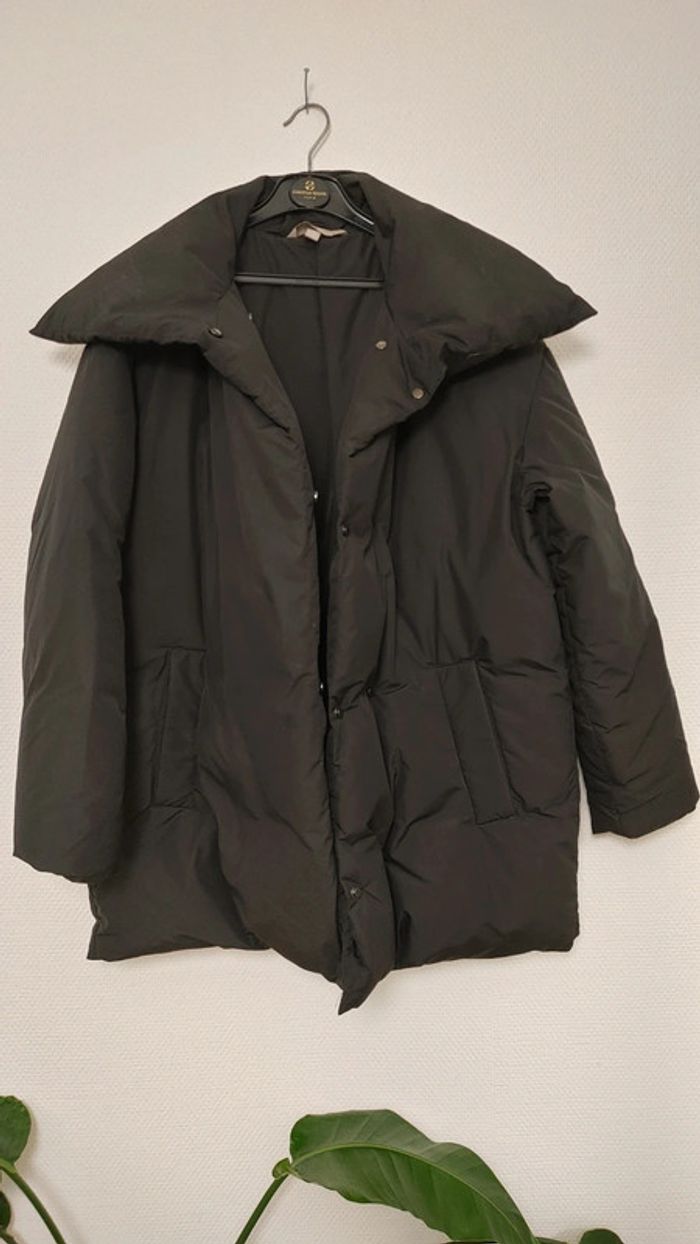 Grosse doudoune puffer en plumes et duvet de la marque h&M