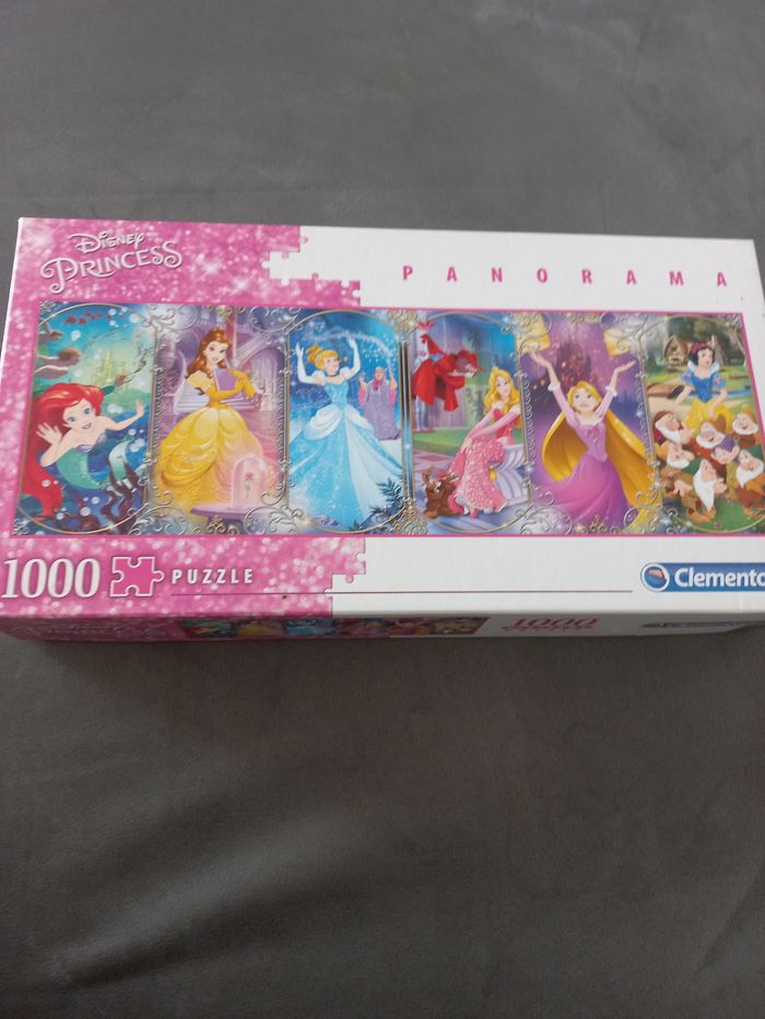 Puzzle 1000 pièces disney princesses Clémentoni