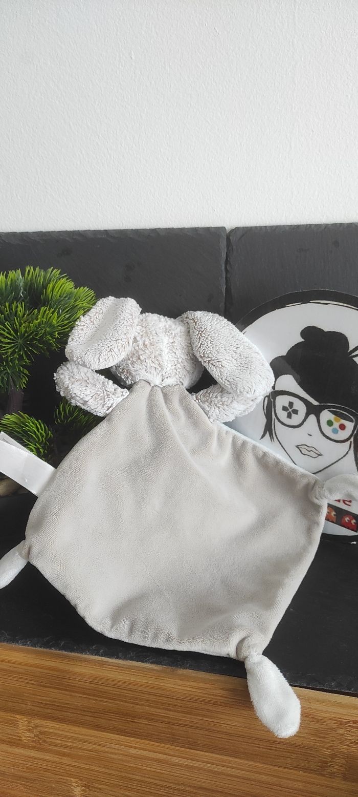 Doudou lapin tex baby beige blanc Gris Marron Mouchoir Nicotoy Carrefour Plat - photo numéro 2
