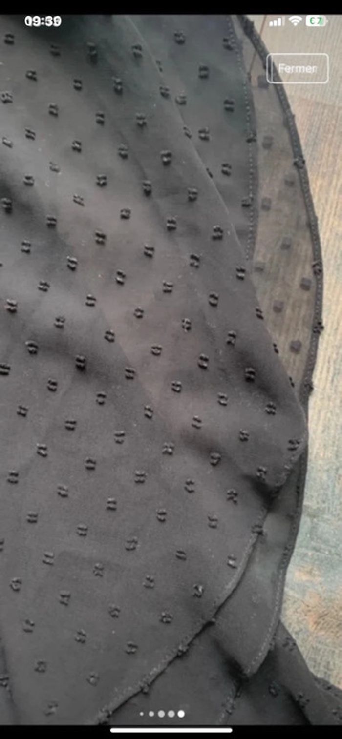 Petite robe noire légère - photo numéro 8