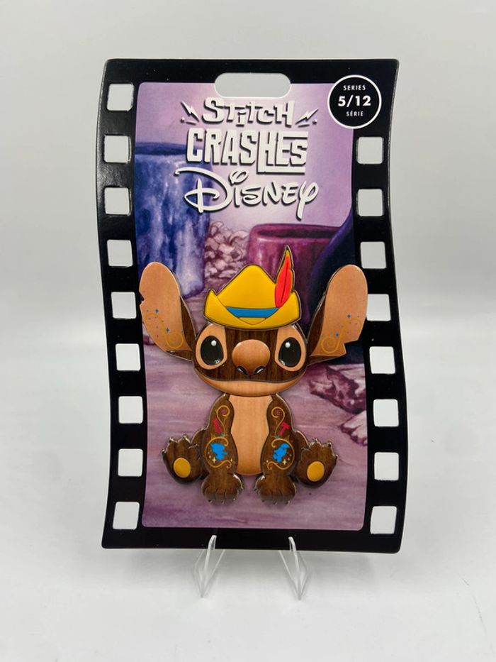 Pin's Disney Stitch Crashes - Pinocchio - Série 5/12 - Édition limitée