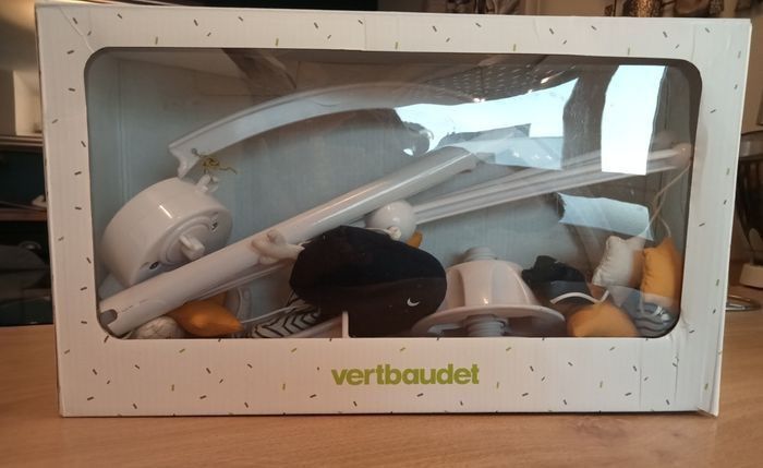 Suspension + mobile musical baleine et étoiles Verbaudet - photo numéro 8