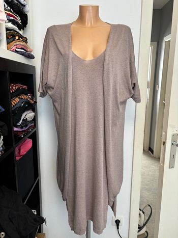 Ensemble robe et gilet assortis neuf