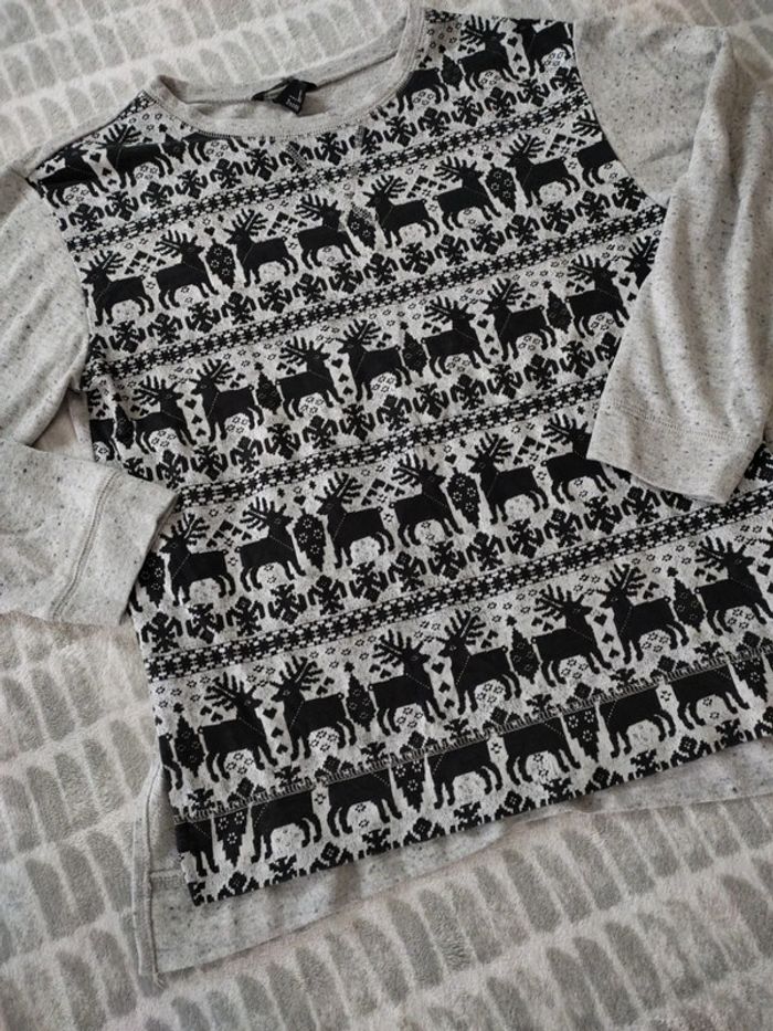Sweat noël rennes gris et noir H&M taille 36 - photo numéro 2