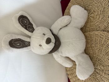 Lapin NICOTOY  doudou blanc foulard beige