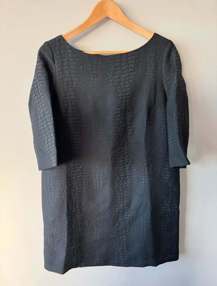Élégante robe noire  texturée ba&sh 38 - photo numéro 8