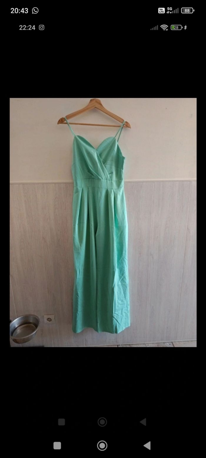 Combinaison à bretelles