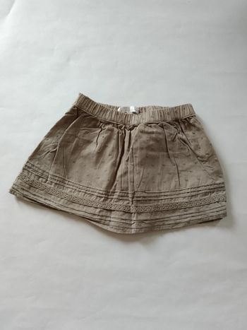 petite jupe grise avec détail broderies kitchoun fille 6 mois