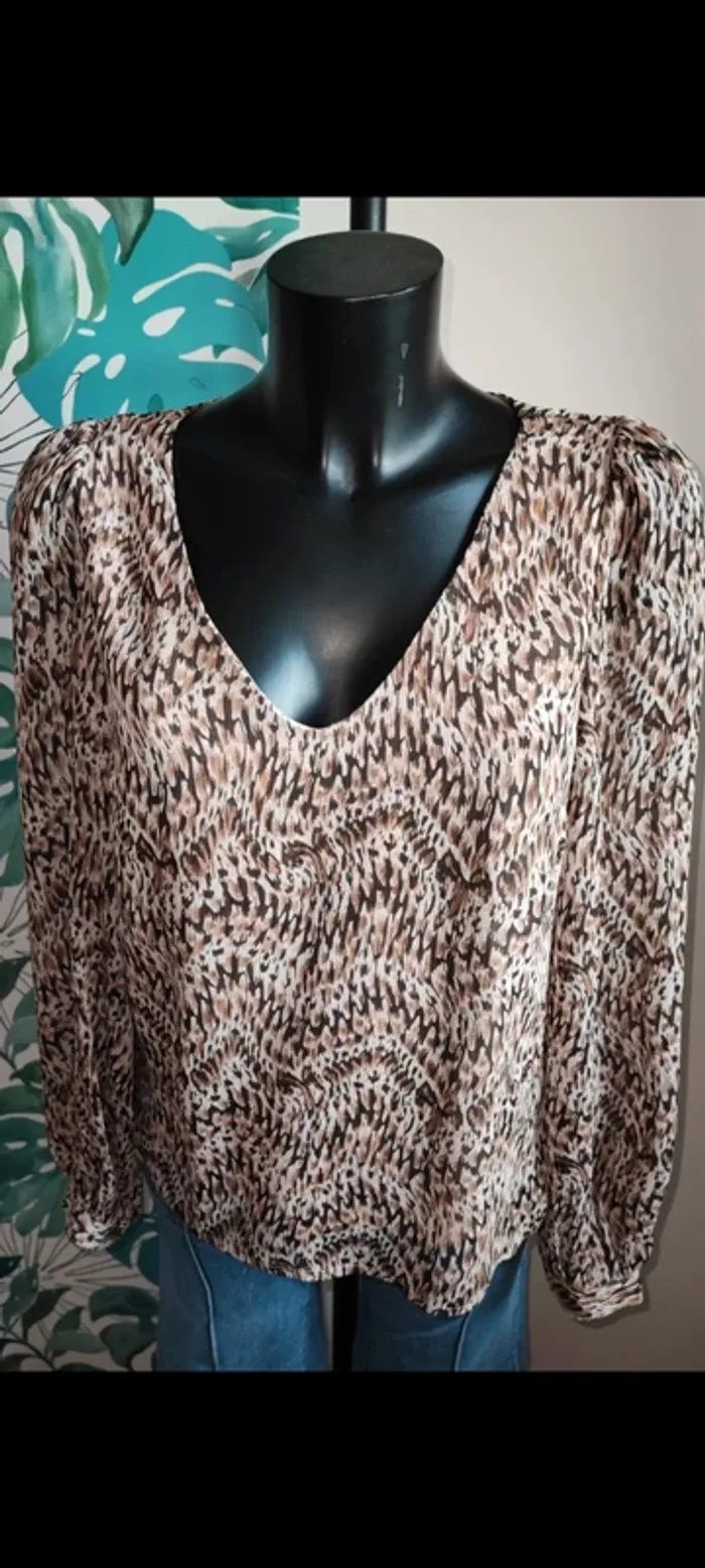 Blouse fluide et transparente taille 36 /38 - photo numéro 2