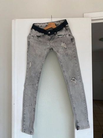 Jean troué Bershka gris
