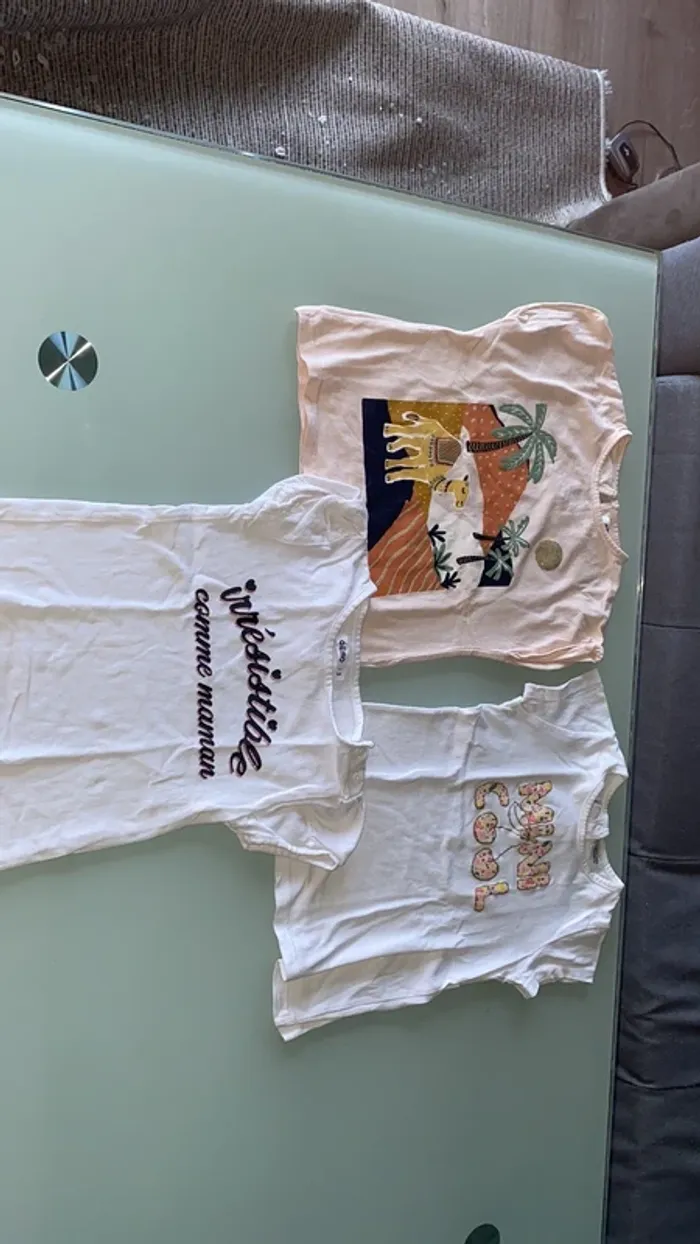 Lot 3 très hier fille 3 ans
