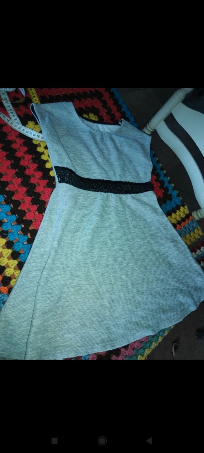 Très belle robe fille e6 - photo numéro 4