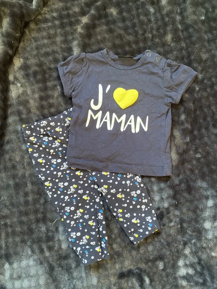 Ensemble t-shirt pantalon