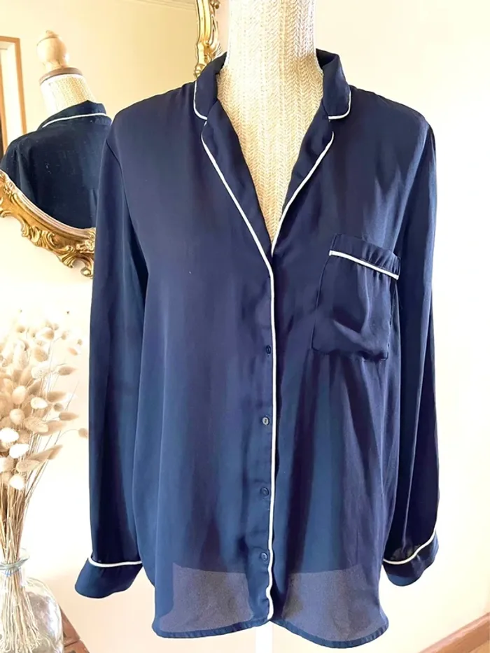 Sublime blouse chemise à boutonnage et col manche longue noir à liseré blanc fluide Zara taille L - photo numéro 10