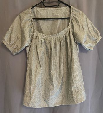 Blouse satinée argenté et doré manches courtes 