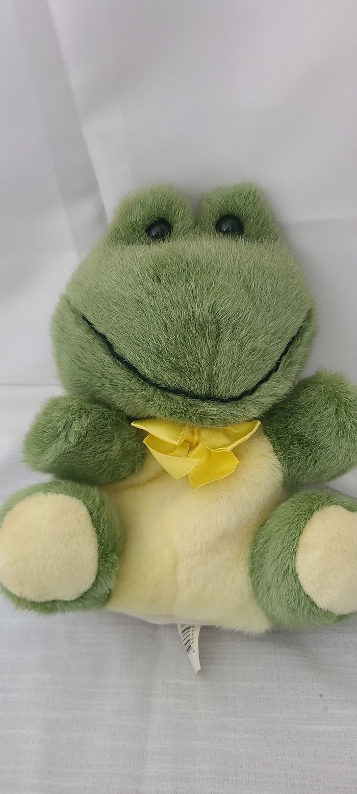 peluche marionnette grenouille.