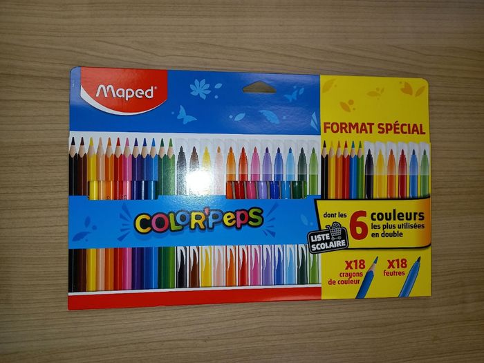 Lot 18 crayons de couleur + 18 feutres MAPED