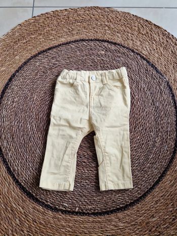 Joli pantalon taille 6 mois