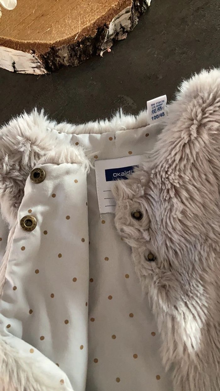 Veste sans manches • 3A fausse fourrure (grise) - photo numéro 2