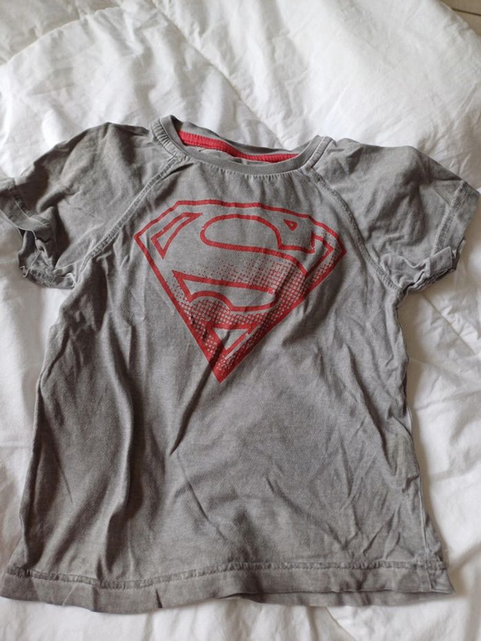 T-shirt gris superman 3 ans
