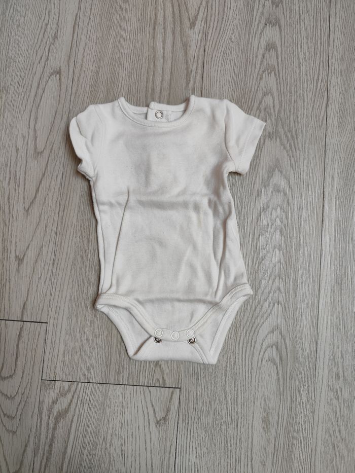 Lot 4 body manches courtes