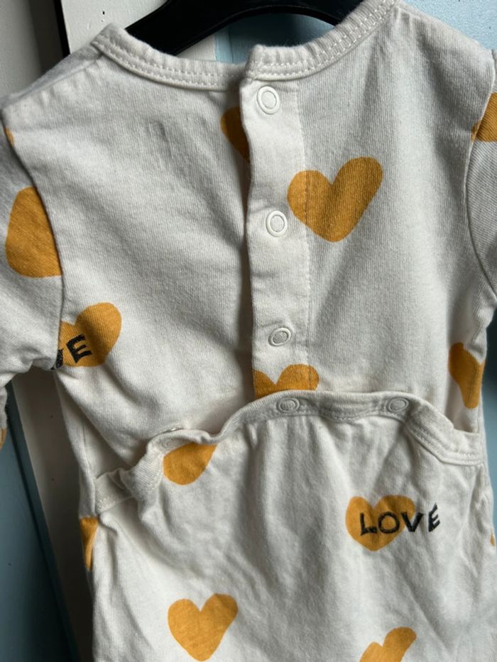Pyjama , crème avec cœurs , kiabi ,  1 mois - photo numéro 7