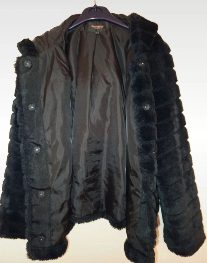 Mannteau fausse fourure