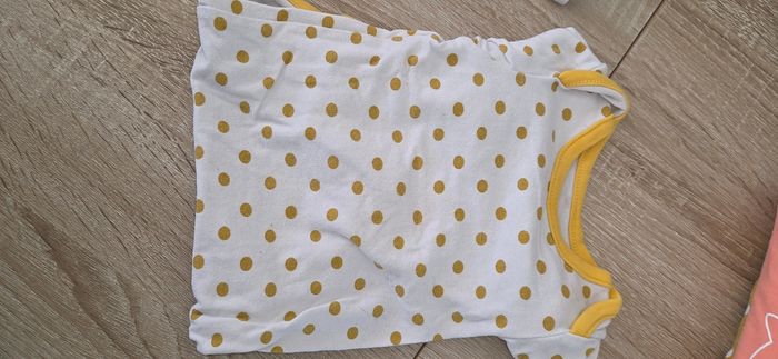 Lot de 12 article bébé fille 12 mois en très bon etat - photo numéro 7