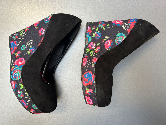 Chaussures noire fleuries Closer by Chaussea - Pointure 38 - photo numéro 6