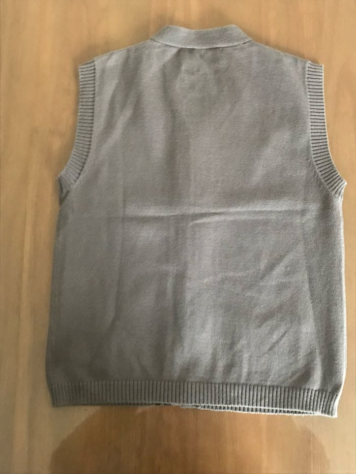 Gilet sans manche gris neuf YCC 6 ans - photo numéro 7