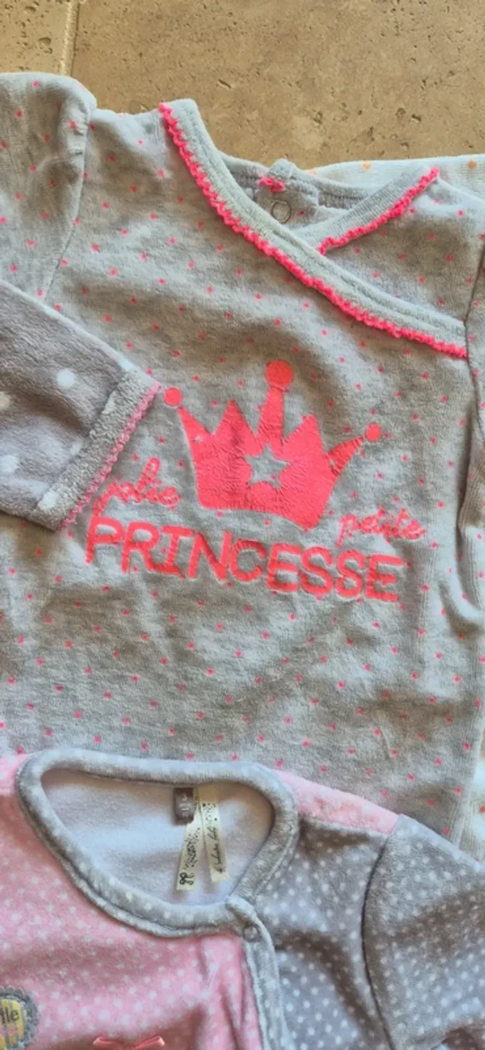 Lot de 9 pyjamas - photo numéro 7