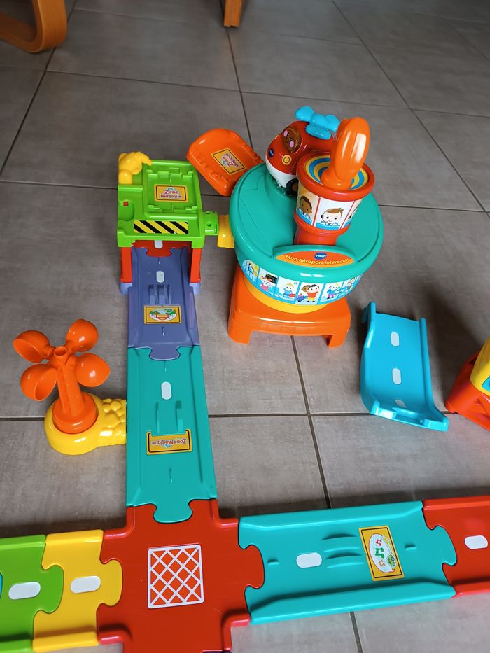 Circuit tut tut bolide - photo numéro 2