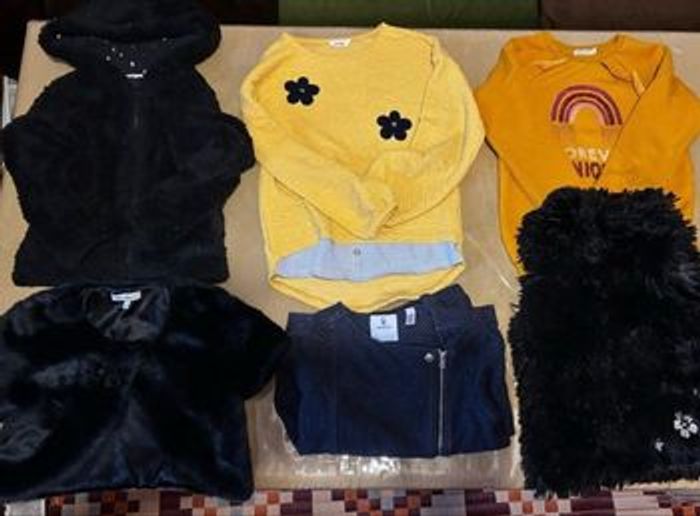 À vendre(plus pour enfant) . Vêtements , chaussures , vestes … ! À bas prix ! - photo numéro 5