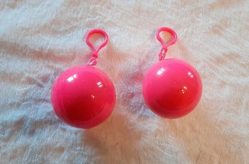2 imperméables de poches