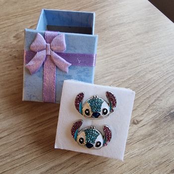 Boucles d'oreilles Stitch