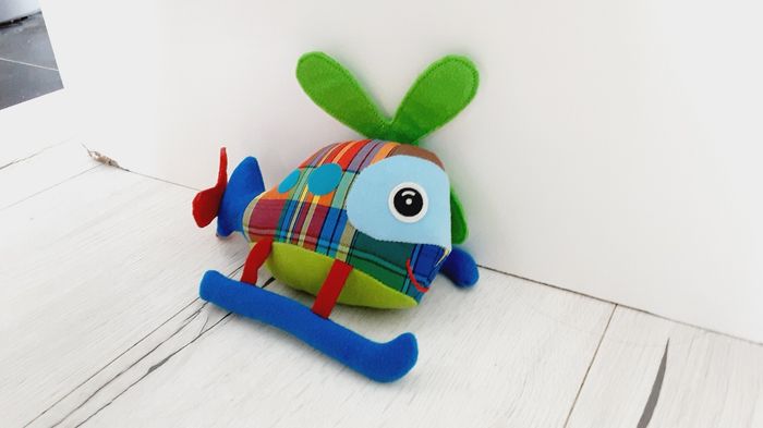 Peluche doudou de Guadeloupe hélicoptère 12 x 17 cm Neuf