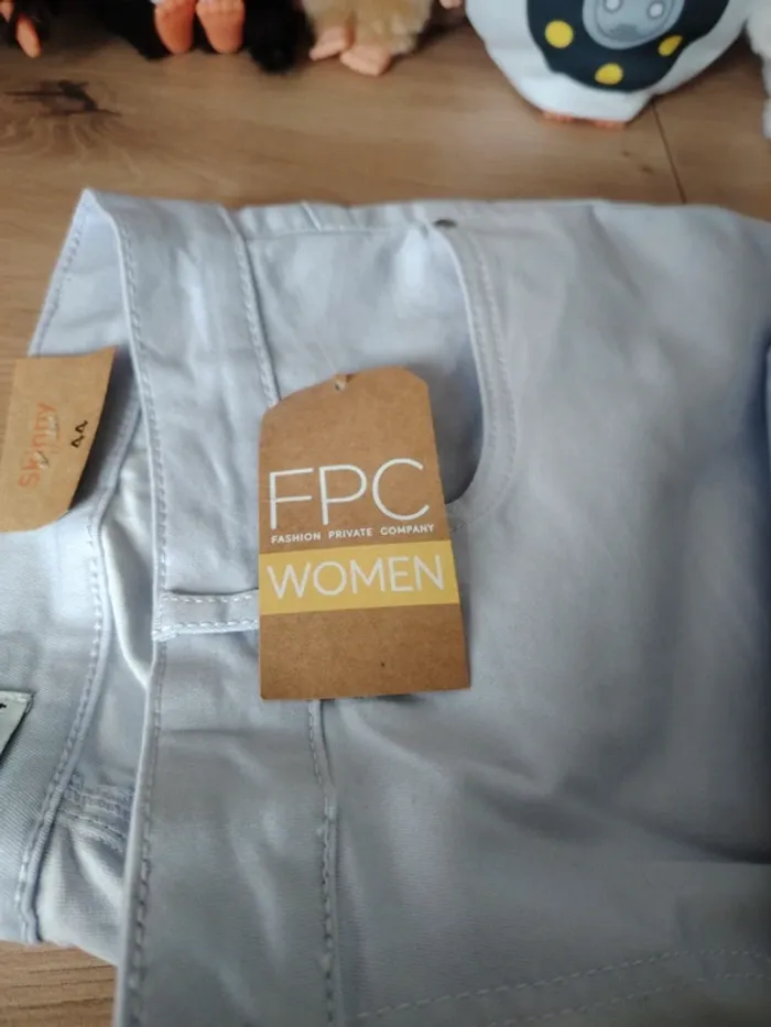 Lot 2 pantalon toile 7/8 taille 42 et 44 - photo numéro 5