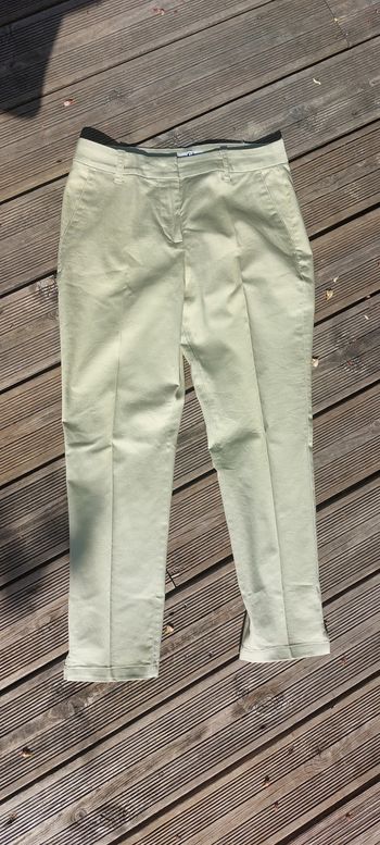 Pantalon tailleur 38 vert amande poudré