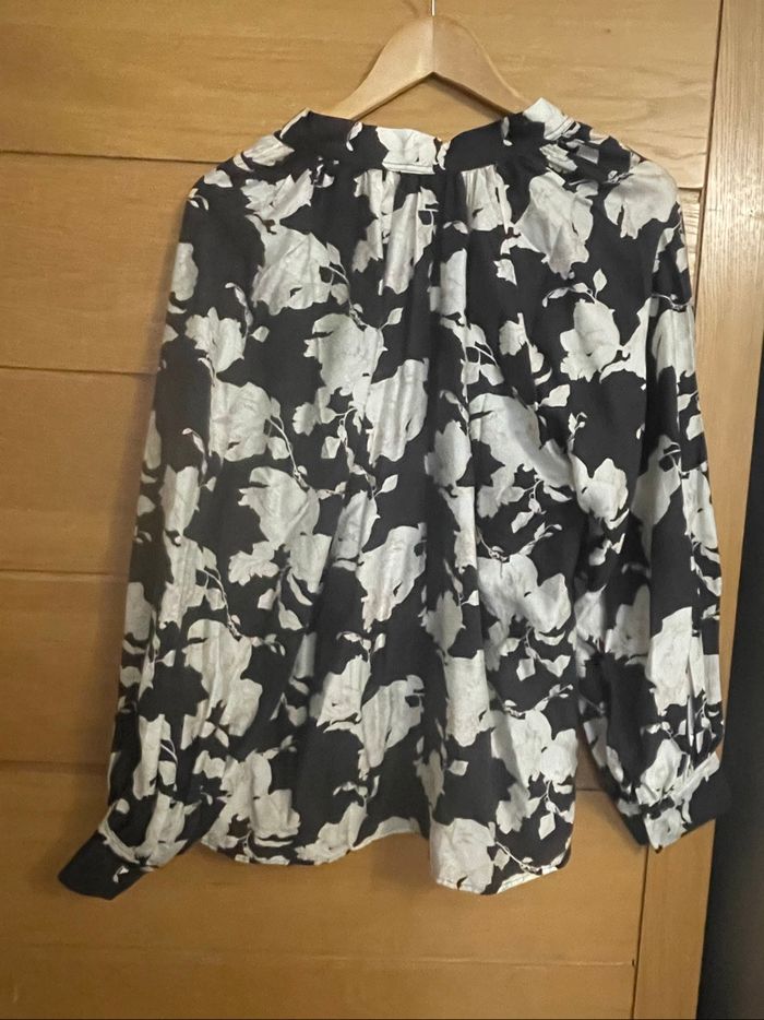 Blouse neuve - photo numéro 3