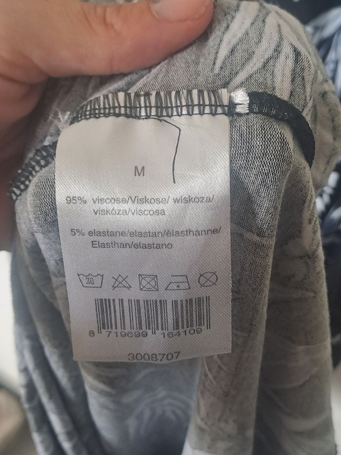 Robe floral marine blanc Taille M - photo numéro 9