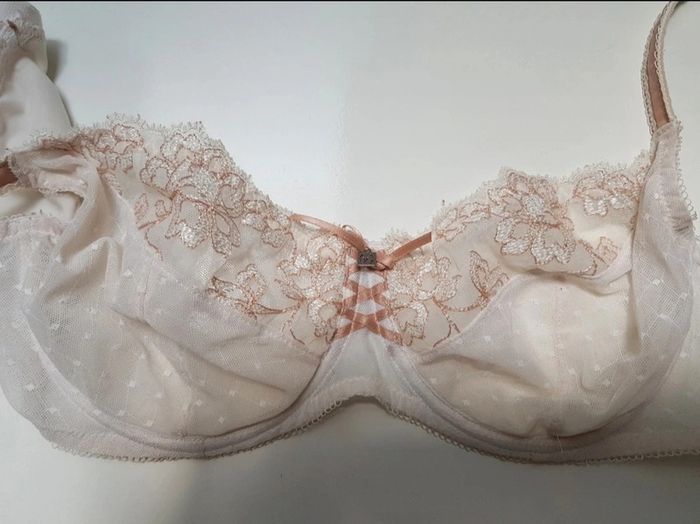 Soutien gorge 90D - photo numéro 3