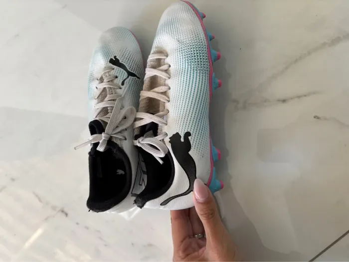 Chaussure de foot puma