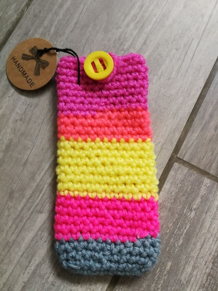 Etui à lunettes en acrylique jaune et rose rayé