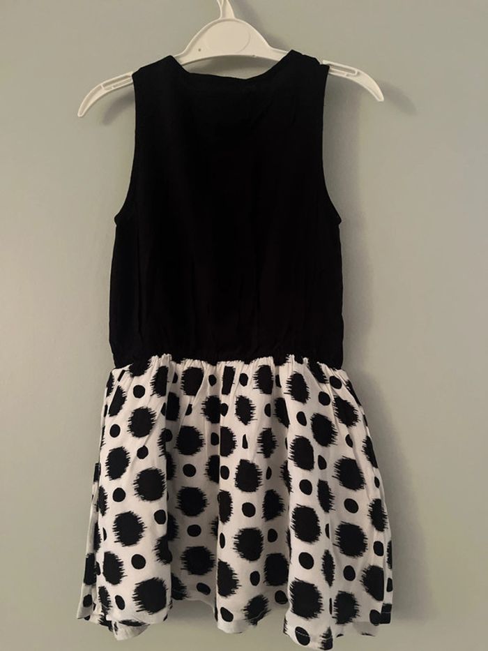 Robe noire et blanche sans manches taille 3 - 4 ans - photo numéro 5