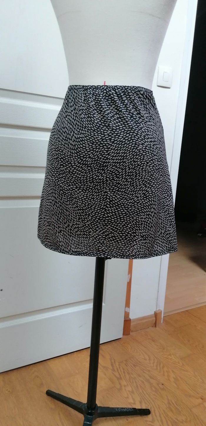 Jupe femme taille S kiabi - photo numéro 3